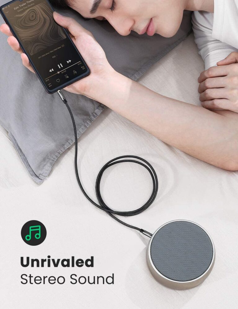 Cáp audio 3.5mm dài 5m dây bọc dù đầu bọc hợp kim Ugreen 10689 cao cấp