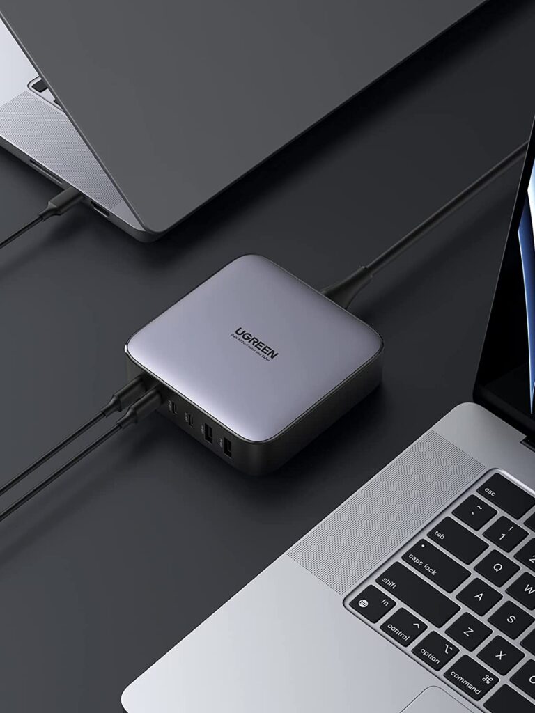 Củ sạc nhanh Nexode 200W GaN 6 cổng, USB Type-C x4, USB Type-A x2 Ugreen 40913 chính hãng